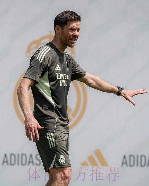 六台:阿隆索点名要维尔茨 但1.2亿欧直接吓退皇马